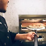 Vandrarhem Gspot & Triangles Pizzeria