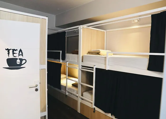 Gspot & Triangles Pizzeria Hostal *