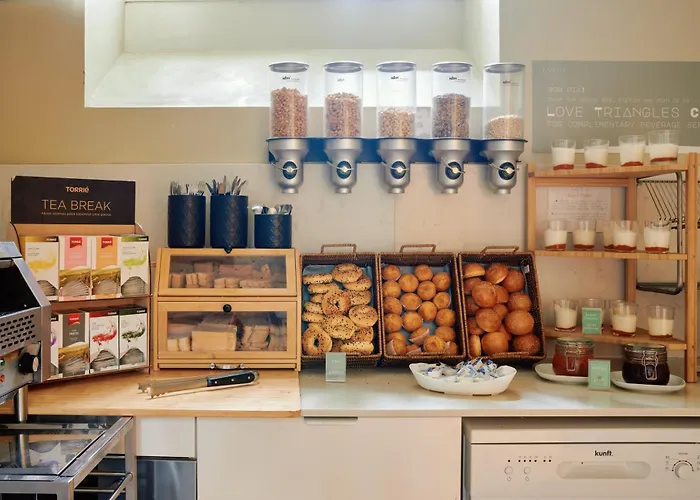 Gspot & Triangles Pizzeria Hostal Lisboa