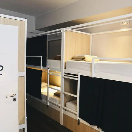 Gspot & Triangles Pizzeria אכסניה *