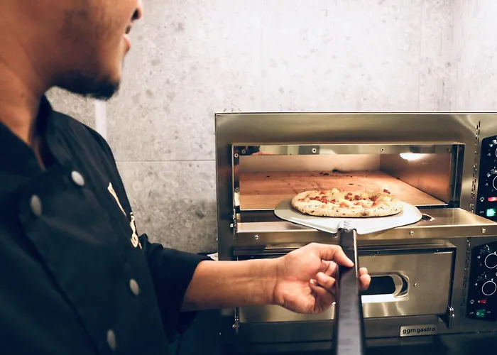 ホステル Gspot & Triangles Pizzeria