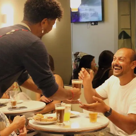 Gspot & Triangles Pizzeria Hostel Lisboa