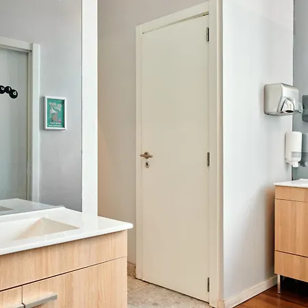 Vandrarhem Gspot & Triangles Pizzeria